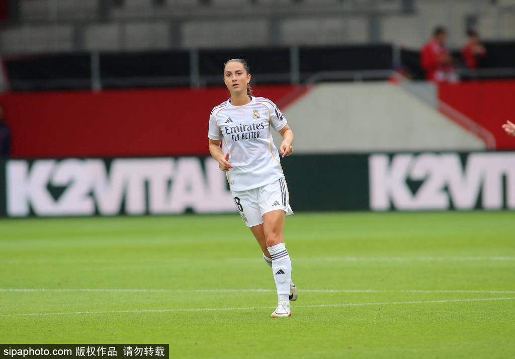 萨拉·达布里茨：皇马女足逆境中的秘密武器